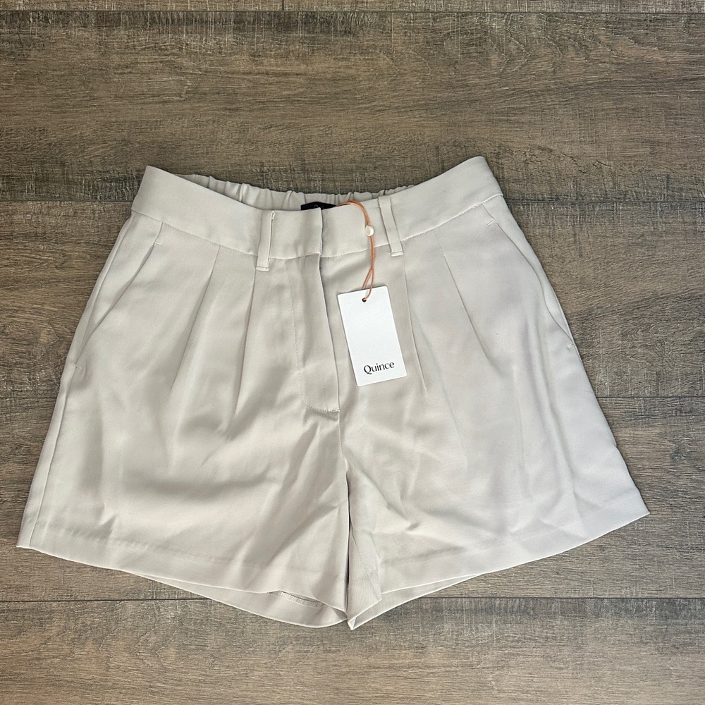 Quince Women's Elegant Beige Shorts